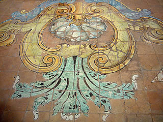 Majolique de l'église S. Maria della Pietrasanta
