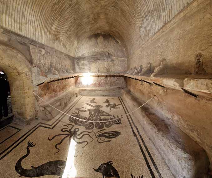 Les thermes des femmes � Herculanum
